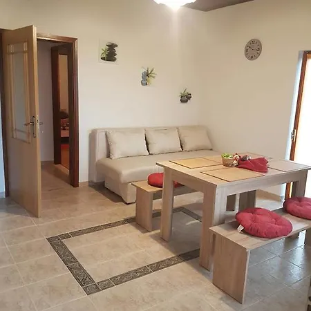 Ema Apartament *