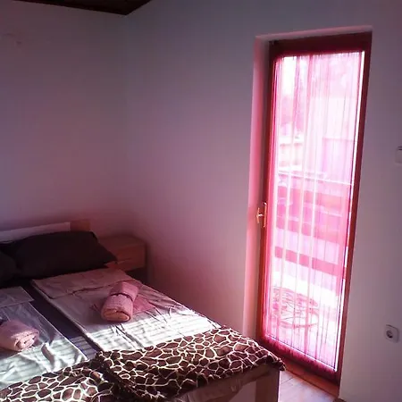 Apartament Ema *